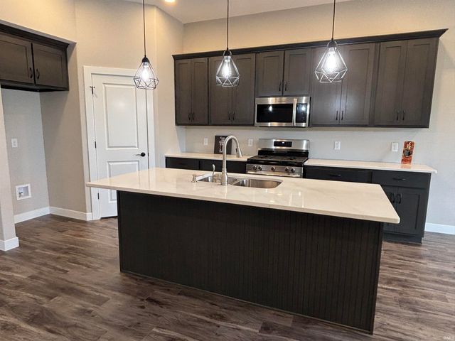 13904 DIAVIK Place, Fort Wayne, IN 46845