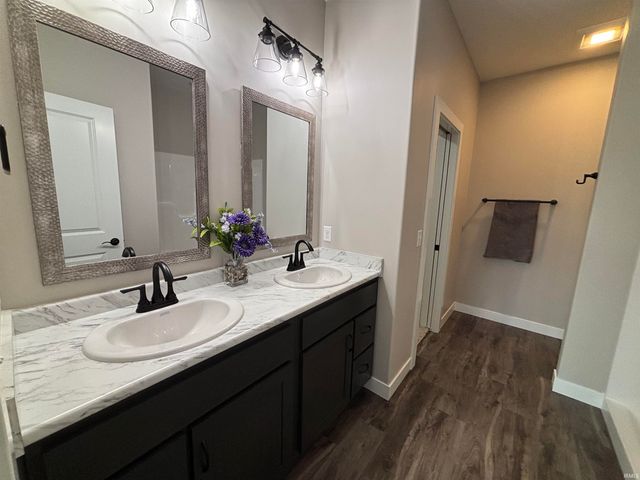 13904 DIAVIK Place, Fort Wayne, IN 46845