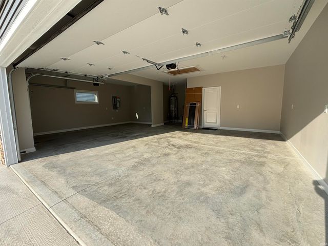 13904 DIAVIK Place, Fort Wayne, IN 46845