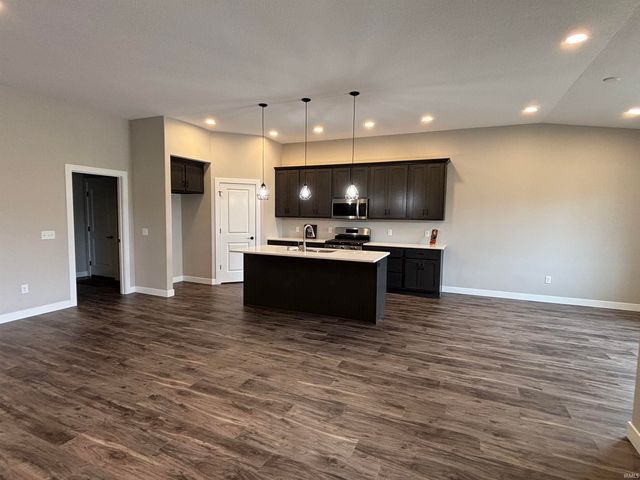 13904 DIAVIK Place, Fort Wayne, IN 46845