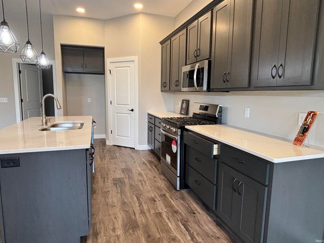 13904 DIAVIK Place, Fort Wayne, IN 46845