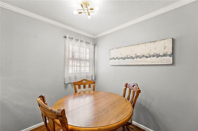 11601 WORNALL Road, Kansas City, MO 64114