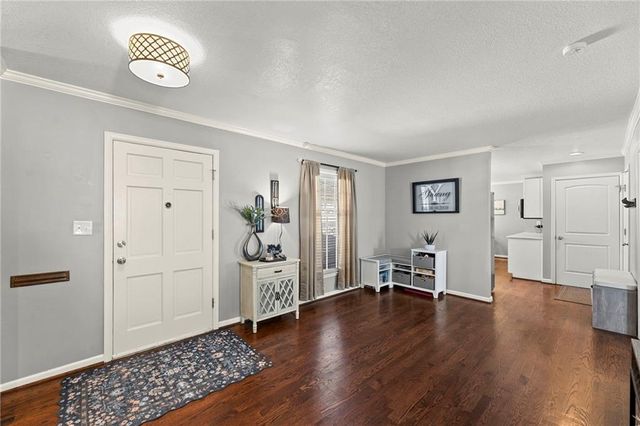 11601 WORNALL Road, Kansas City, MO 64114