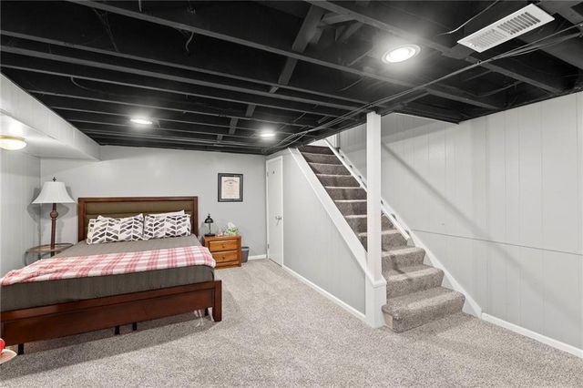11601 WORNALL Road, Kansas City, MO 64114