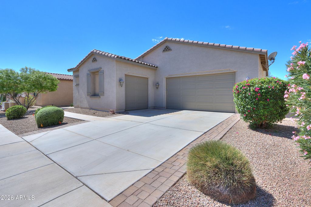 305 N RAINBOW Way, Casa Grande, AZ 85194 — photo 3