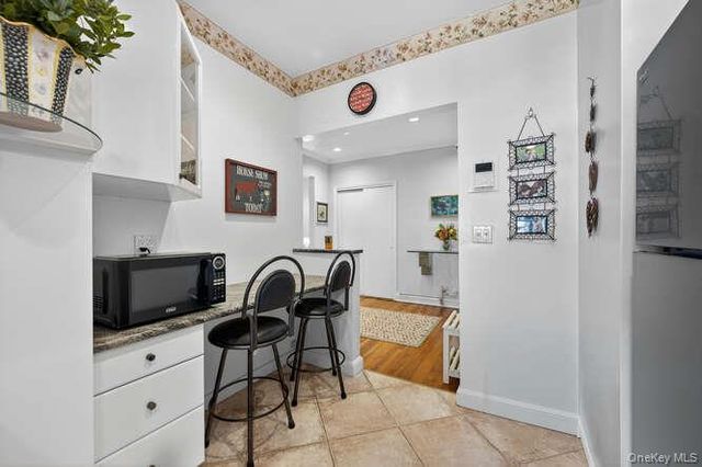 26 Hamilton Place A2, Garden City, NY 11530