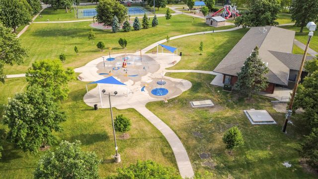 5425 Drury Lane, Oak Lawn, IL 60453