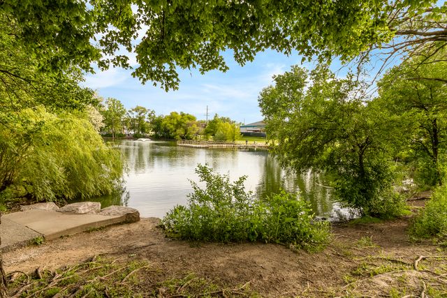 5425 Drury Lane, Oak Lawn, IL 60453