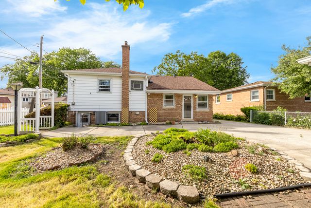 5425 Drury Lane, Oak Lawn, IL 60453