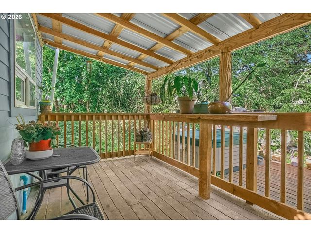 1909 Ne 20TH St, Lincoln City, OR 97367