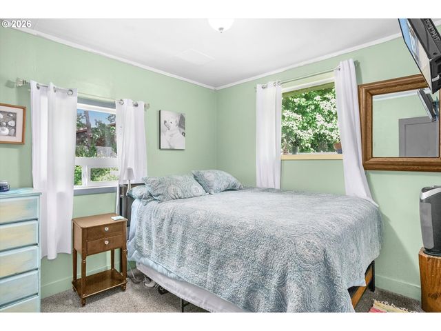 1909 Ne 20TH St, Lincoln City, OR 97367