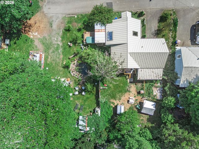 1909 Ne 20TH St, Lincoln City, OR 97367