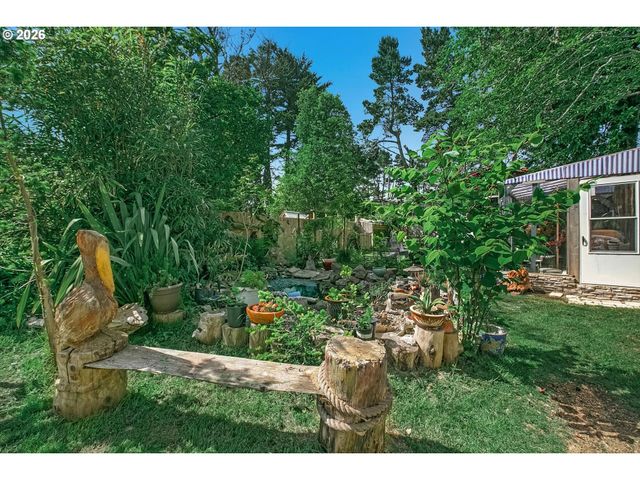 1909 Ne 20TH St, Lincoln City, OR 97367