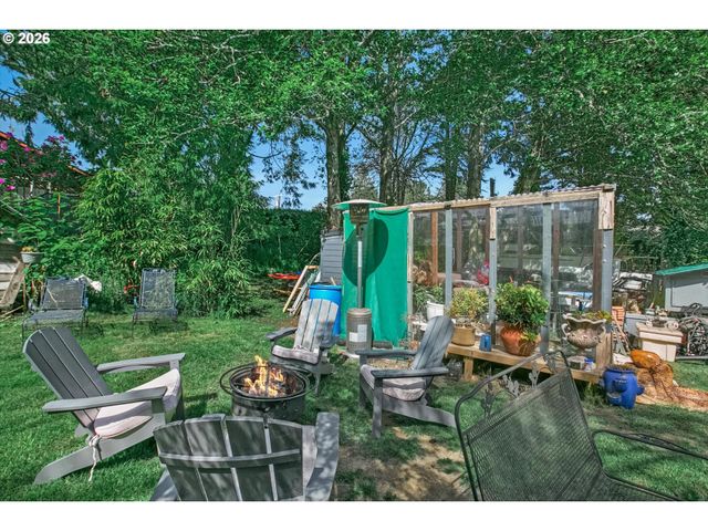1909 Ne 20TH St, Lincoln City, OR 97367