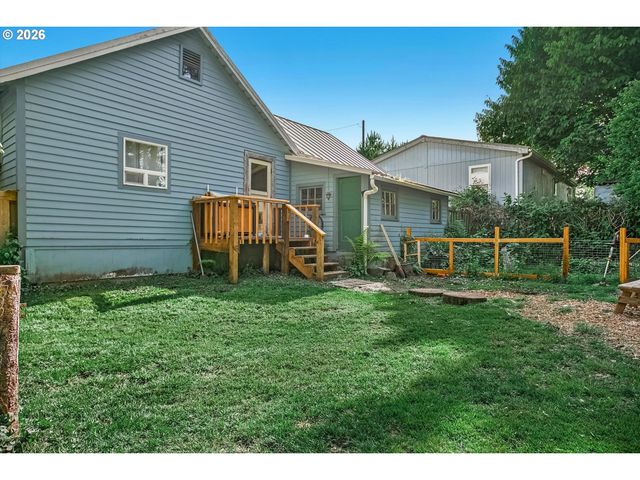 1909 Ne 20TH St, Lincoln City, OR 97367