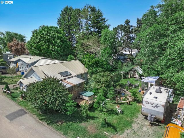 1909 Ne 20TH St, Lincoln City, OR 97367