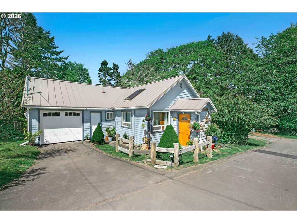 1909 Ne 20TH St, Lincoln City, OR 97367