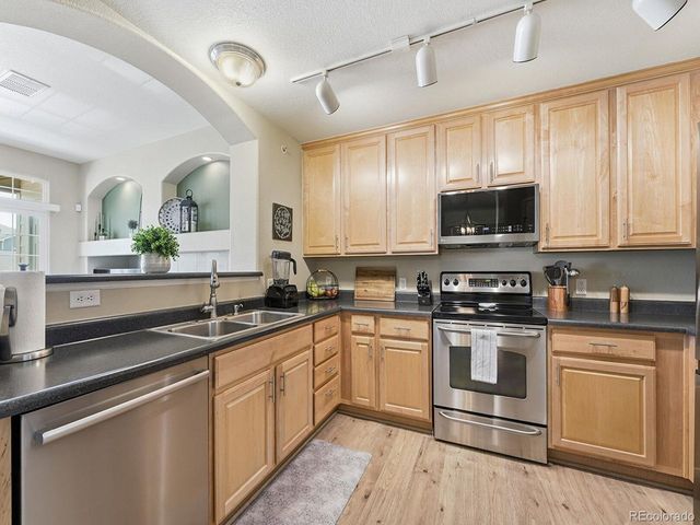 431 Black Feather Loop 8-810, Castle Rock, CO 80104