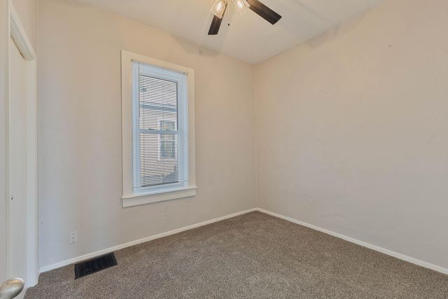 719 S 8TH Street, Council Bluffs, IA 51501