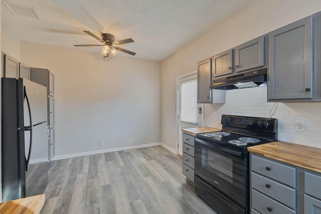 719 S 8TH Street, Council Bluffs, IA 51501