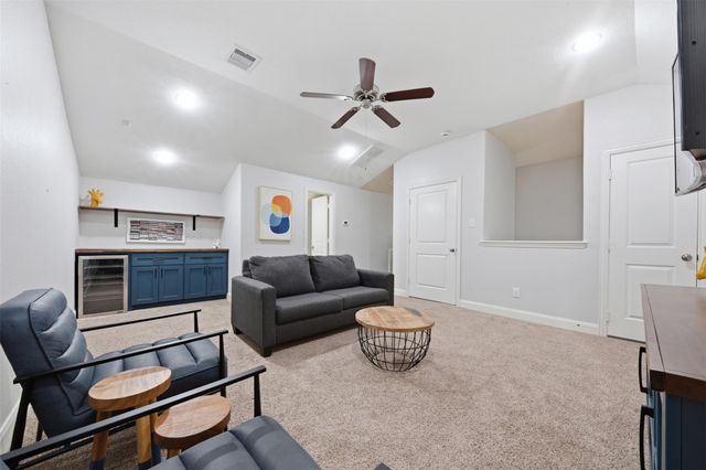 706 Water Street, Webster, TX 77598