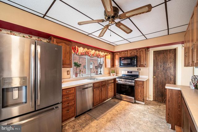 235 ARDMORE AVE, Upper Darby, PA 19082