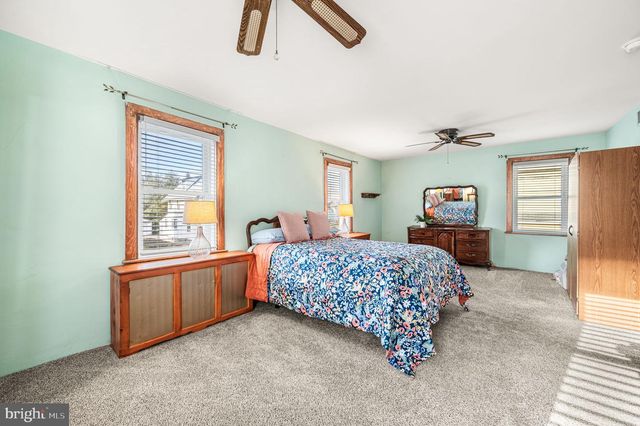 235 ARDMORE AVE, Upper Darby, PA 19082