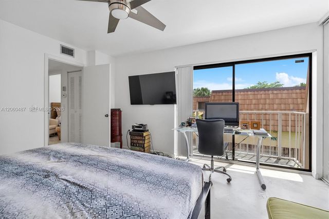 839 Blue Ridge Circle 839, West Palm Beach, FL 33409