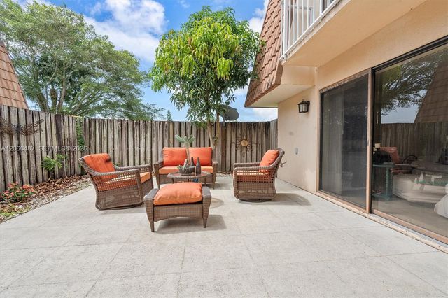 839 Blue Ridge Circle 839, West Palm Beach, FL 33409