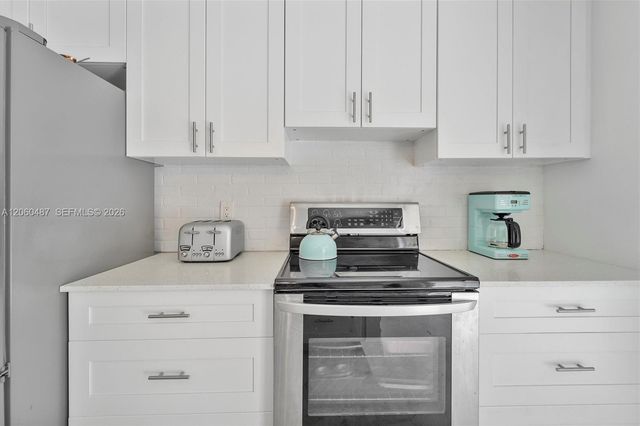 839 Blue Ridge Circle 839, West Palm Beach, FL 33409