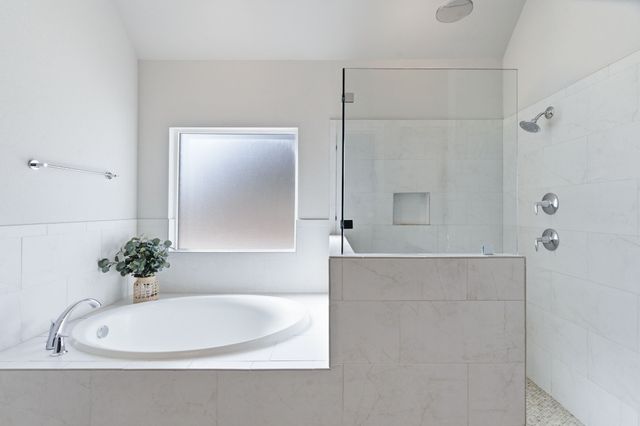 320 Oak Meadow Lane, Weatherford, TX 76085