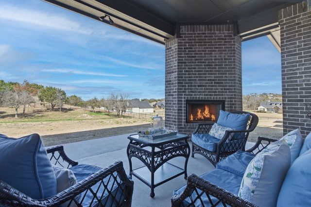 320 Oak Meadow Lane, Weatherford, TX 76085