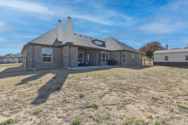 320 Oak Meadow Lane, Weatherford, TX 76085