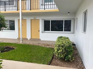 3360 Lake Osborne Drive 107, Lake Worth Beach, FL 33461