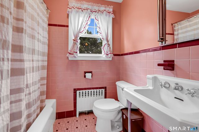 15 Brookdale Road, Meriden, CT 06450