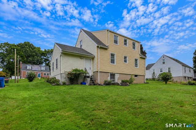 15 Brookdale Road, Meriden, CT 06450
