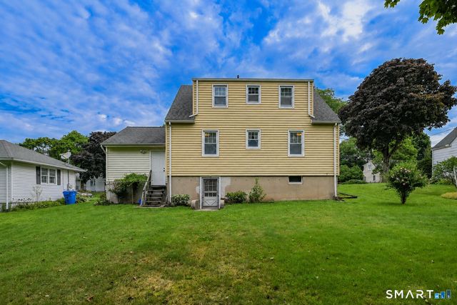 15 Brookdale Road, Meriden, CT 06450