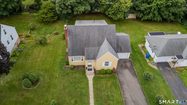 15 Brookdale Road, Meriden, CT 06450