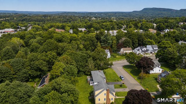 15 Brookdale Road, Meriden, CT 06450