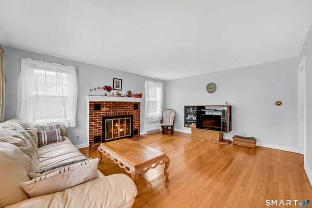 15 Brookdale Road, Meriden, CT 06450