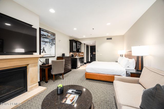 2100 W Frostwood Boulevard 4127, Park City, UT 84098