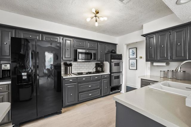 1925 Country Club Drive, Plano, TX 75074