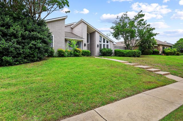 1925 Country Club Drive, Plano, TX 75074