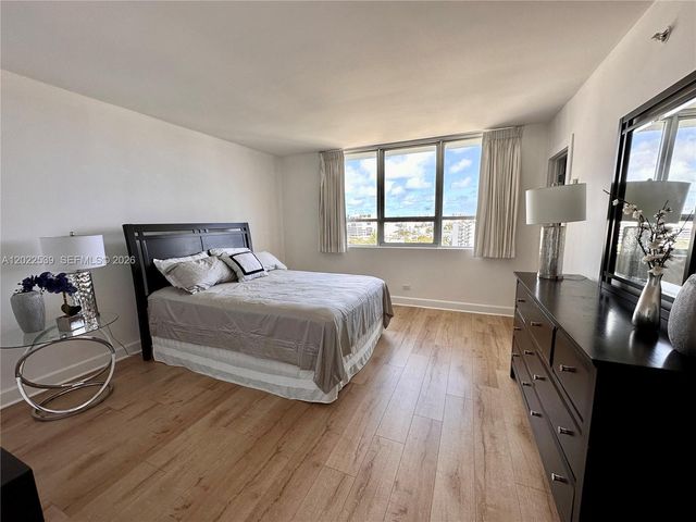 1500 Bay Rd 1114S, Miami Beach, FL 33139