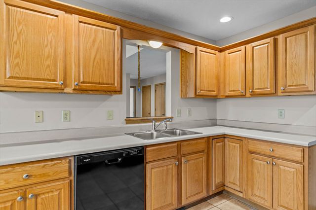 1382 S Kristopher Avenue, Republic, MO 65738