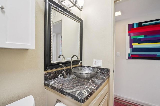 2201 Los Patos Drive, Palm Springs, CA 92264