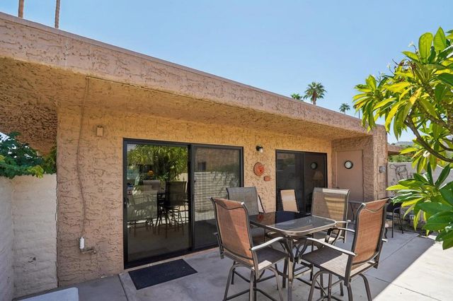 2201 Los Patos Drive, Palm Springs, CA 92264