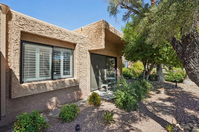 2201 Los Patos Drive, Palm Springs, CA 92264