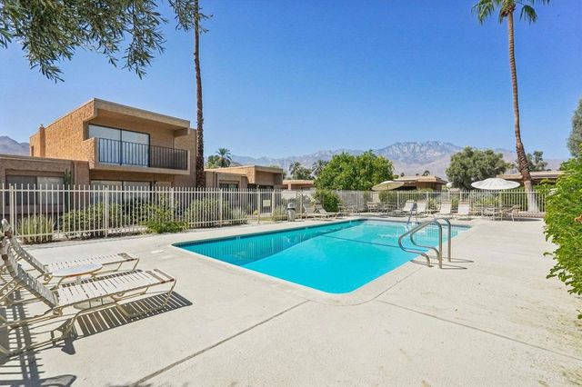 2201 Los Patos Drive, Palm Springs, CA 92264