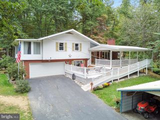 1032 KNOB HILL RD, Fayetteville, PA 17222